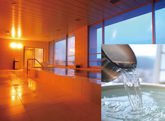 2. 高山市内を一望！旅の気分を盛り上げる展望大浴場